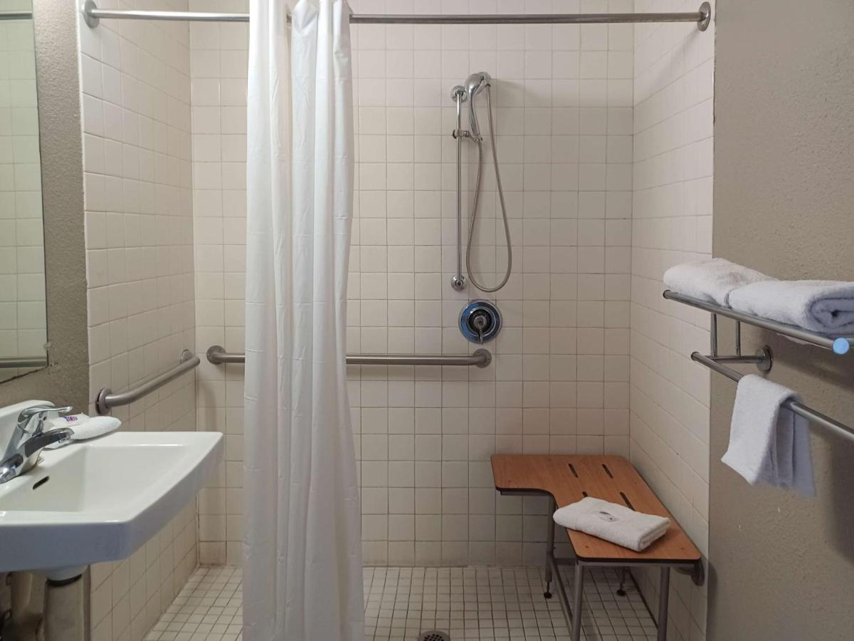 Motel 6-Fresno, Ca - Blackstone North Extérieur photo