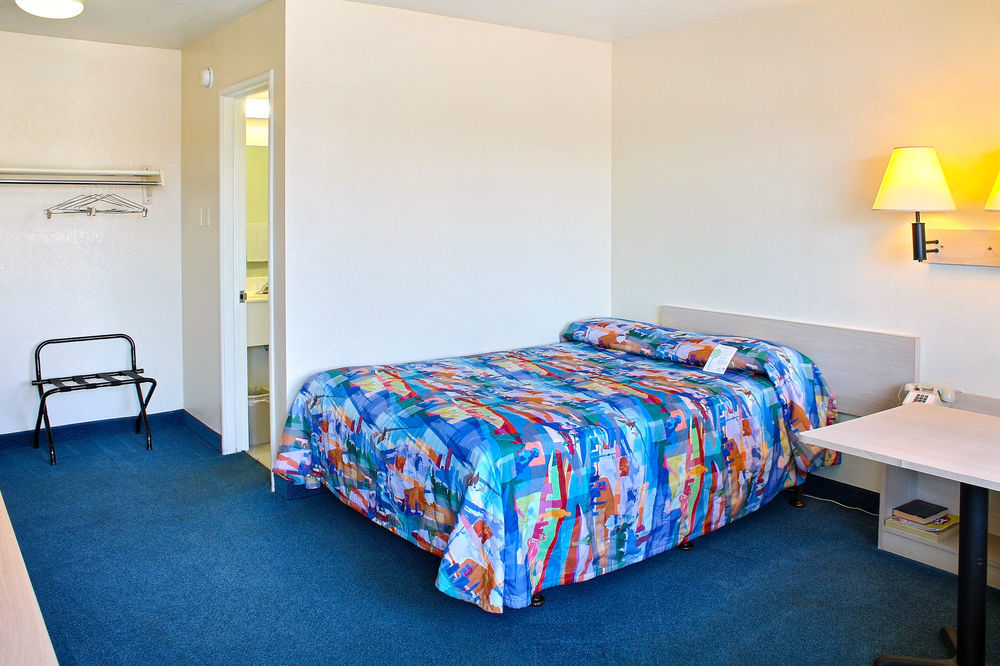 Motel 6-Fresno, Ca - Blackstone North Extérieur photo