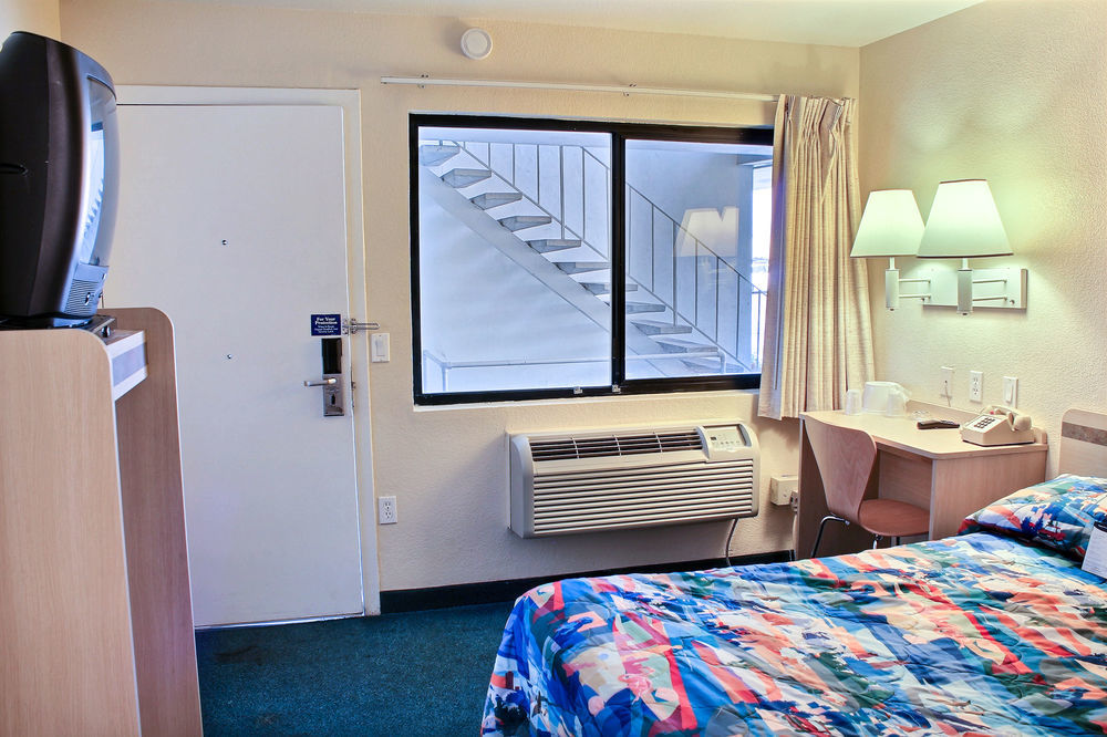 Motel 6-Fresno, Ca - Blackstone North Extérieur photo