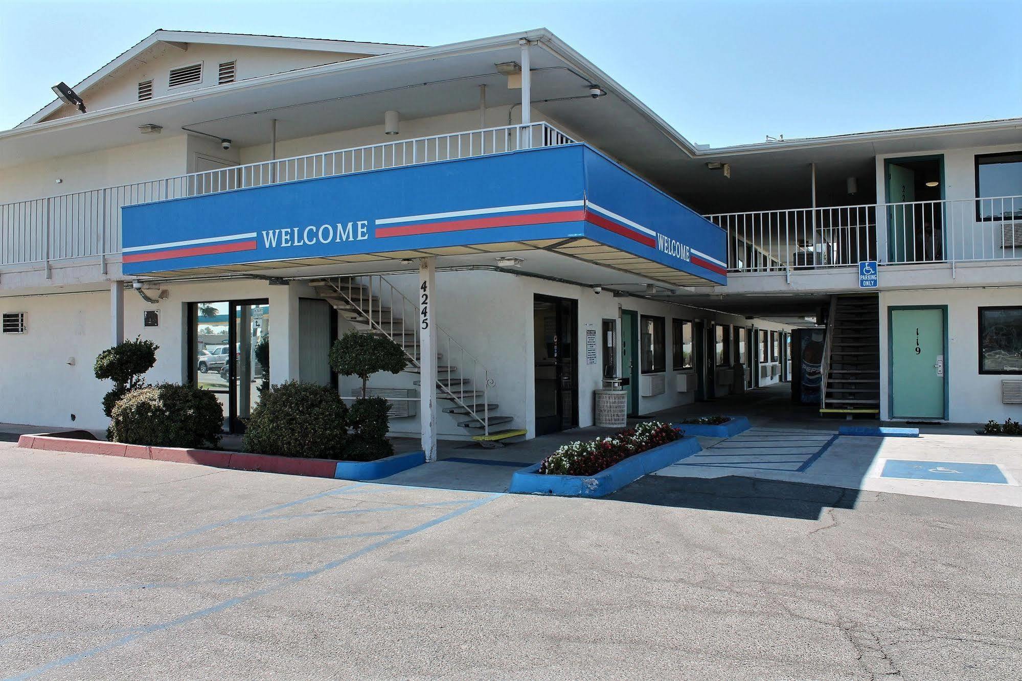 Motel 6-Fresno, Ca - Blackstone North Extérieur photo