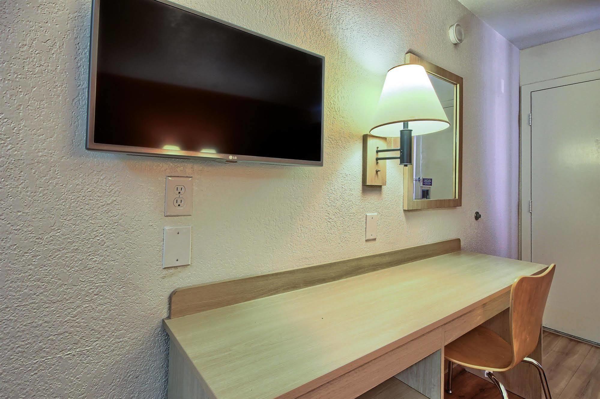 Motel 6-Fresno, Ca - Blackstone North Extérieur photo