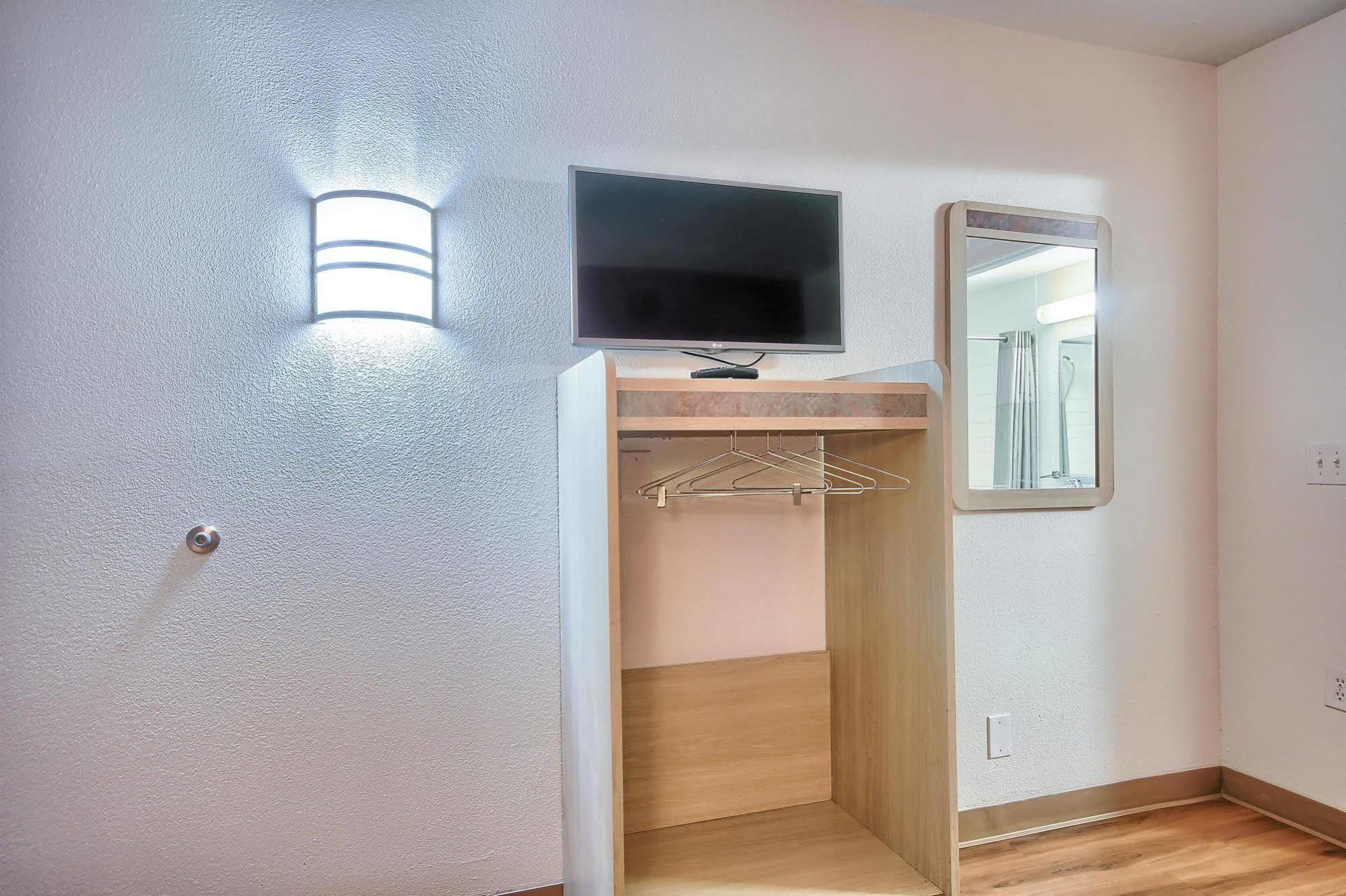 Motel 6-Fresno, Ca - Blackstone North Extérieur photo